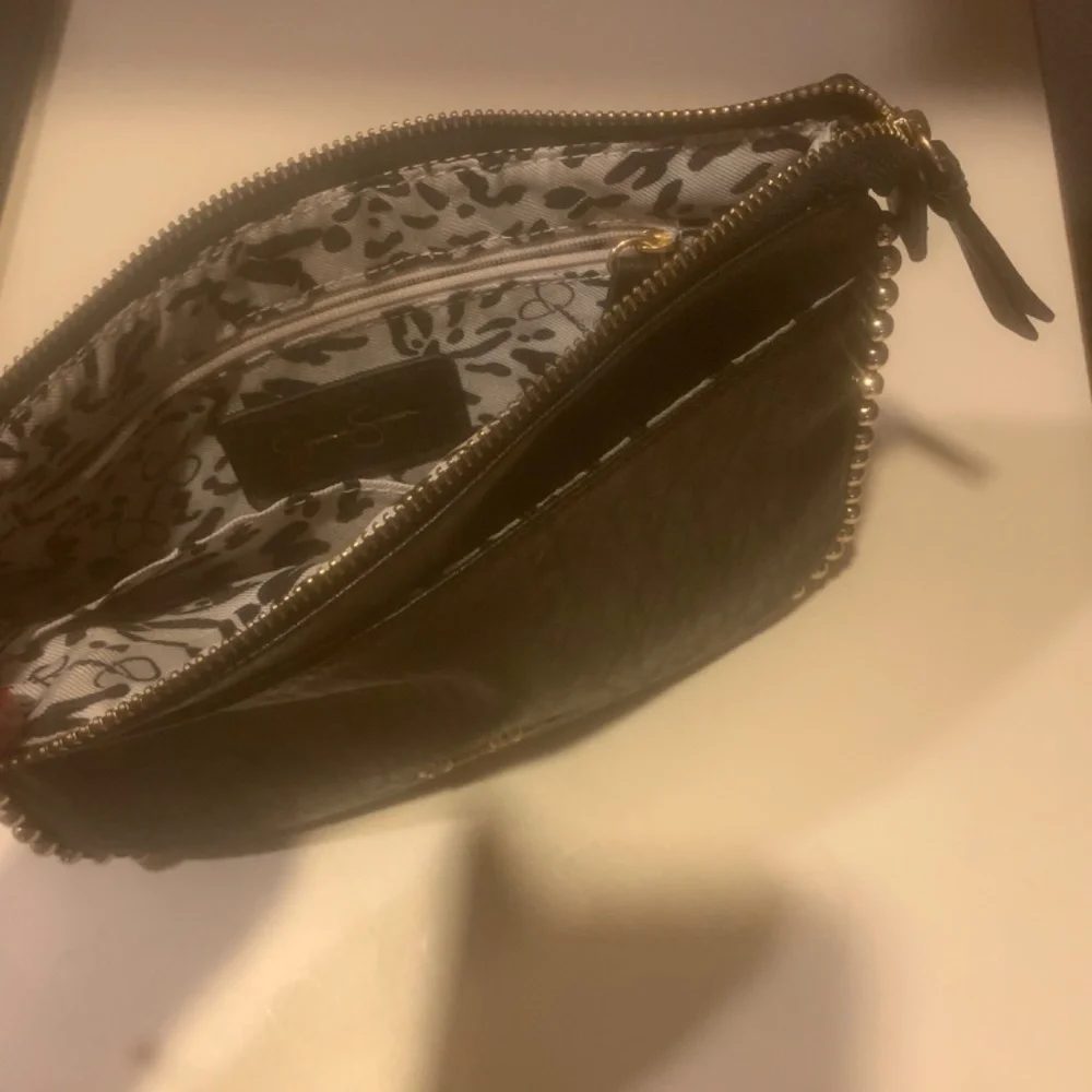 Jessica Simpson bag - Picture 2 of 2